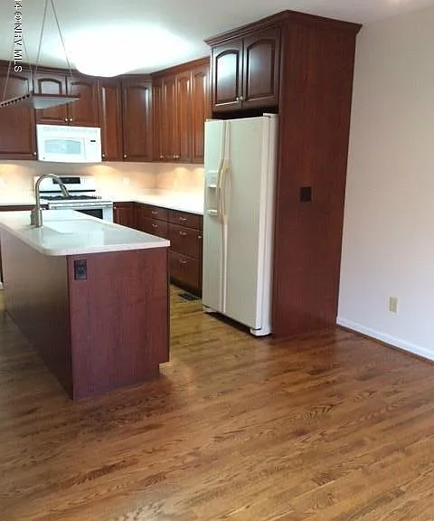 205 Berkley St — Photo 9