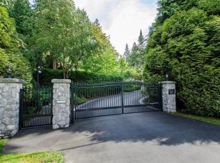 13328 Woodcrest Dr, Surrey, BC V4P 1W5