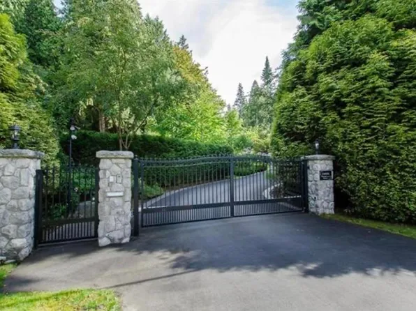13328 Woodcrest Dr, Surrey, BC V4P 1W5