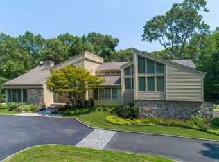 145 Tall Oak Cres, Oyster Bay Cove, NY 11791