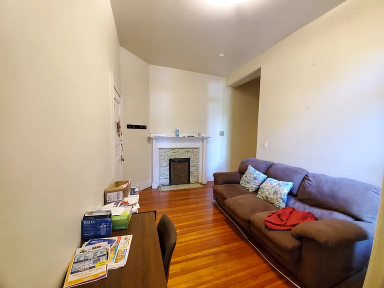 219 Harvard St #7 — Photo 2