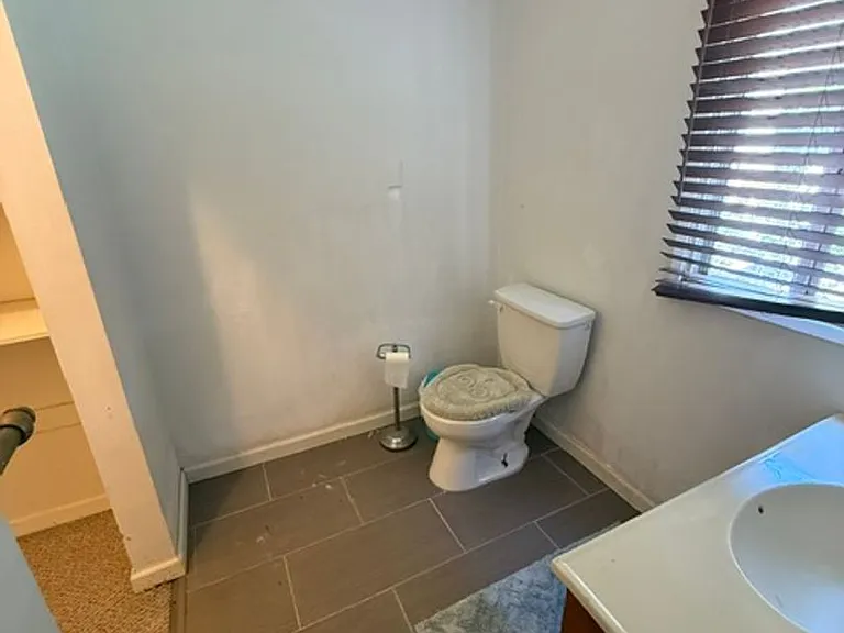 2240 Chestnut Ave — Photo 10