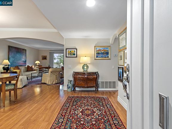 5th image of 1424 Canyonwood Ct APT 4