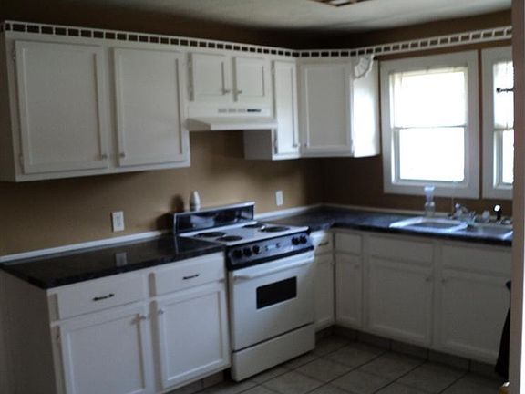 2nd image of 401 Old Dailey Ave