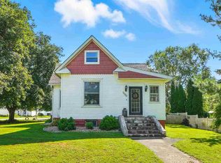 500 S Center St, Lone Tree, IA 52755