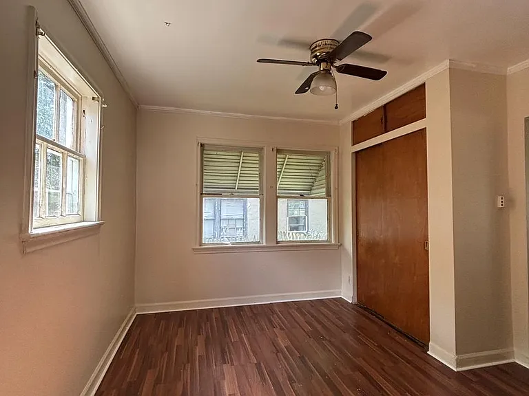 110 Ivy St — Photo 8