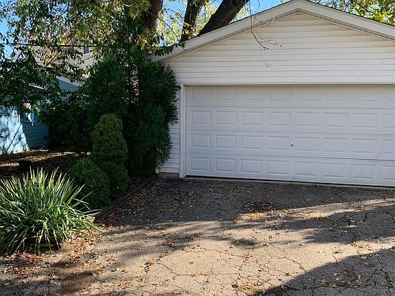 2 car garage