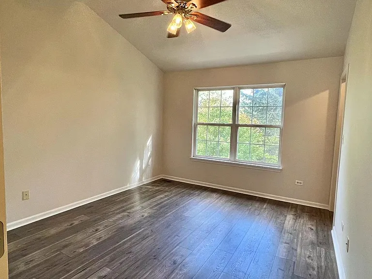 2841 White Thorn Cir — Photo 17
