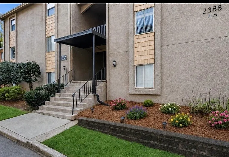 2388 Lawrenceville Hwy #D — Photo 1