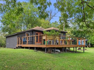 12726 N Shoreland Pkwy, Mequon, WI 53092