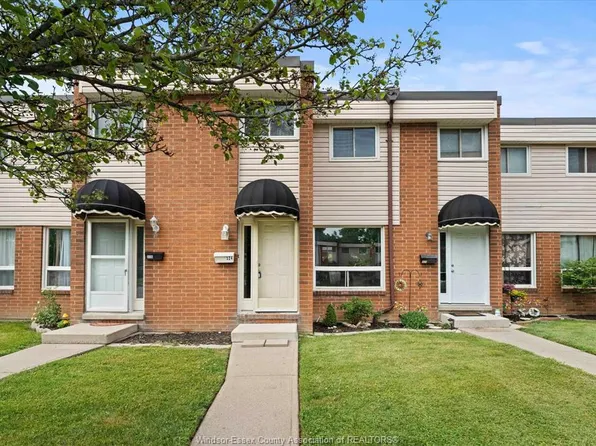 324 Fryer St, Amherstburg, ON N9V 2L9