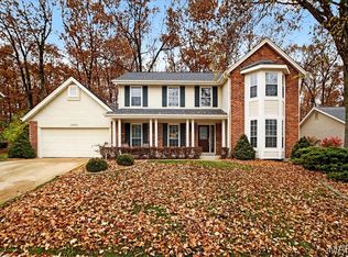 mama♡  16559 Thunderhead Canyon Ct, Ballwin, MO 63011 | Zillow