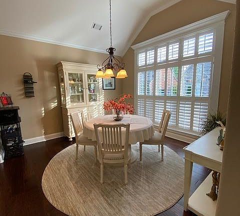 4th image of 410 Savannah Village Dr