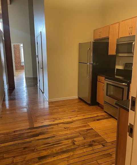 Victoria Riverside Townhouse Lofts — Photo 62