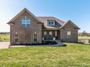 732 Academy Rd, Lebanon, TN 37087