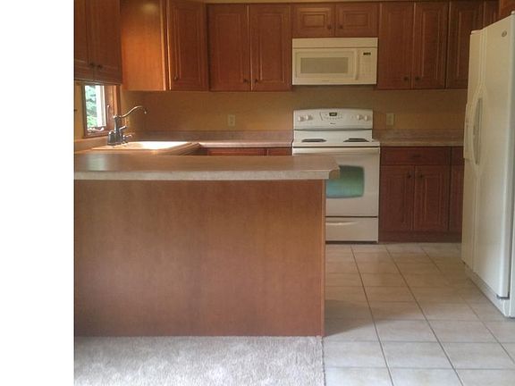 4th image of 1739 Roosevelt Dr
