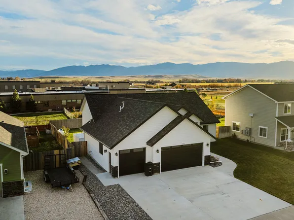 1332 Silverton Dr, Ranchester, WY 82839