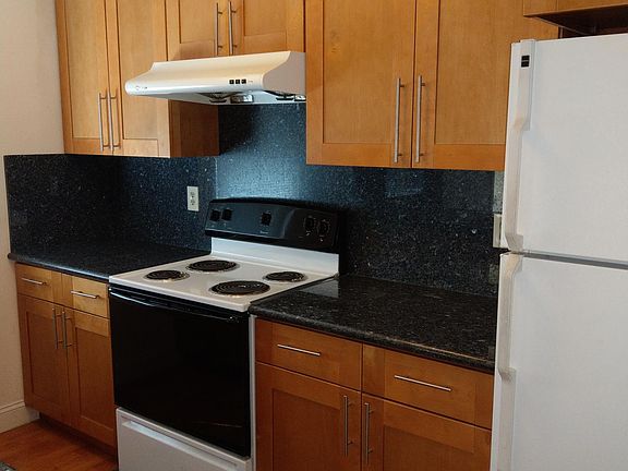 3rd image of 2075 Swensen Ct