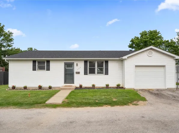 203 Salisbury St, Waterloo, IL 62298