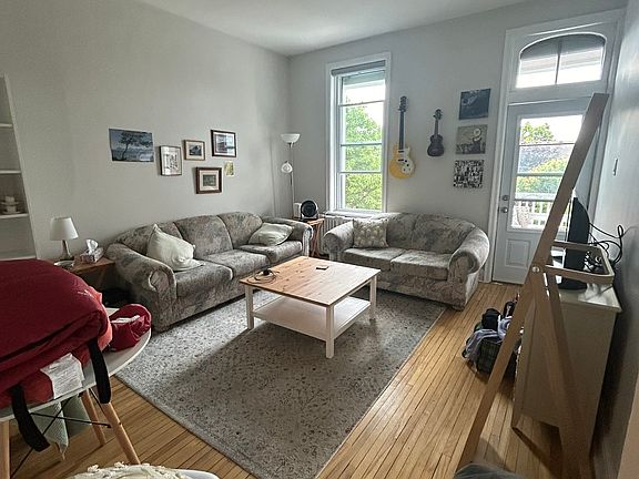 2nd image of 253 Daly Ave #9