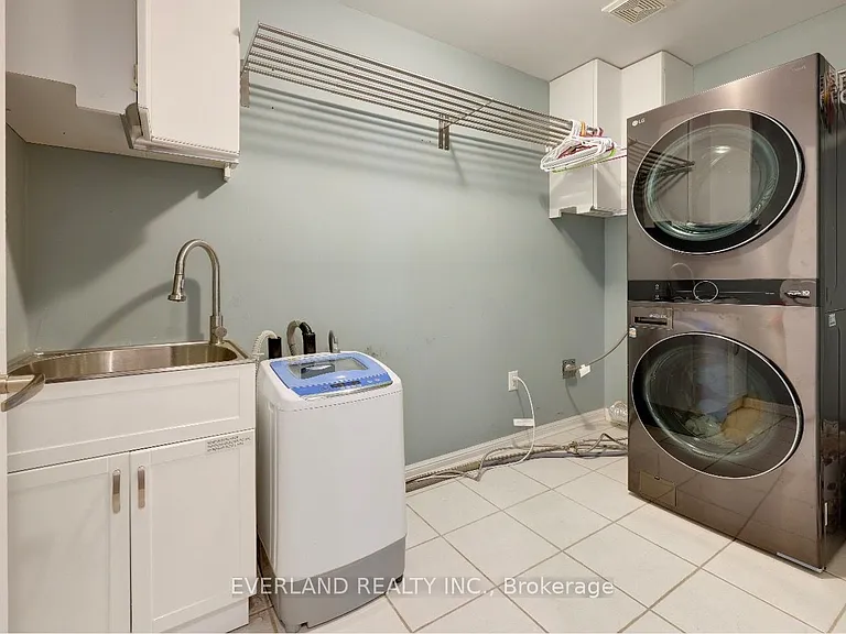 18 Clamerten Rd — Photo 23