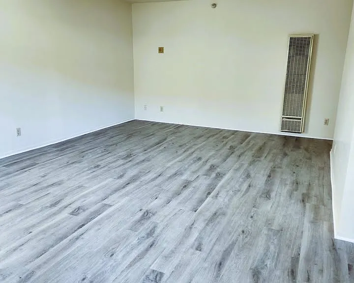 Villa Pacifica Apartments — Photo 10