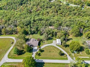 16751 S Palis Nichols Rd, Hartsburg, MO 65039