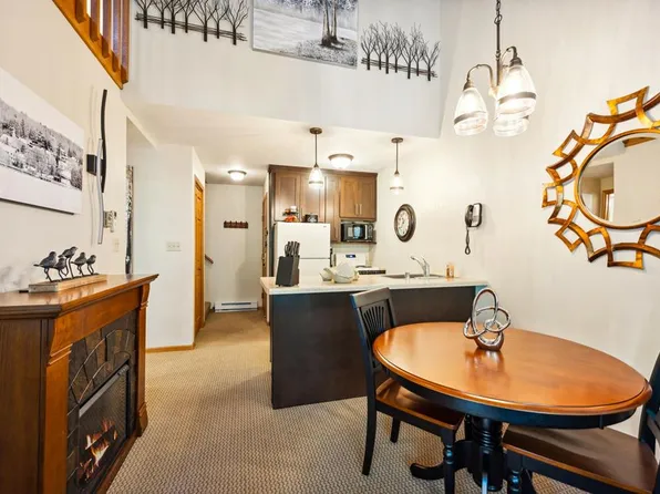 4908 N Landmark Cir Unit 1312, Egg Harbor, WI 54209