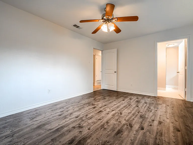 1246 Woodburn Trl — Photo 20