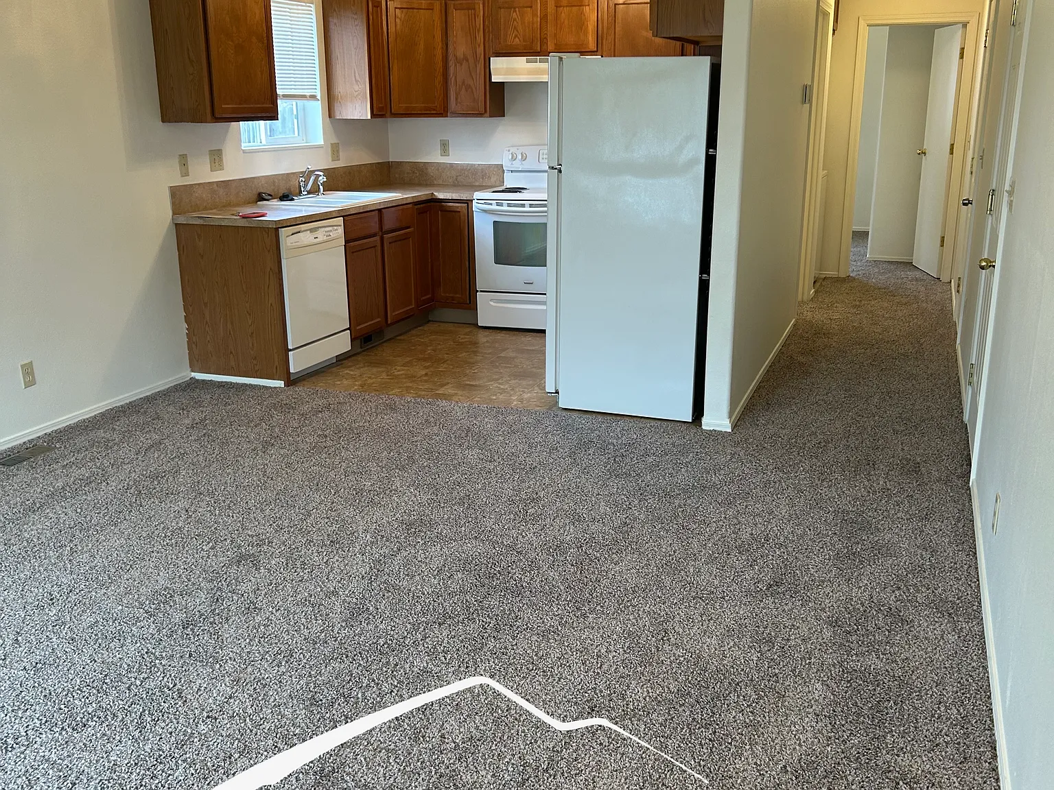 1 bed, 775 sqft, $995 — Photo 2