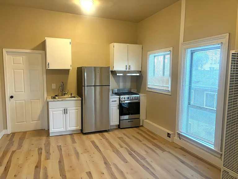 620 S 3rd St #7 — Photo 17