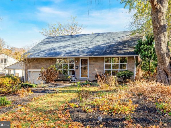 135 Cornell Rd, Bala Cynwyd, PA 19004