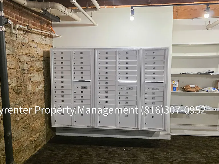 700 Broadway Blvd #308 — Photo 18