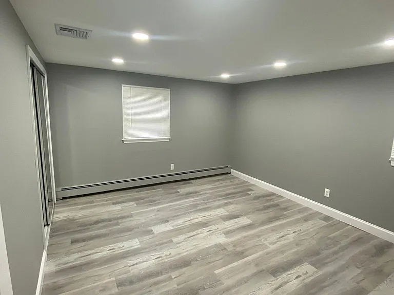 25 Newport Ave — Photo 8