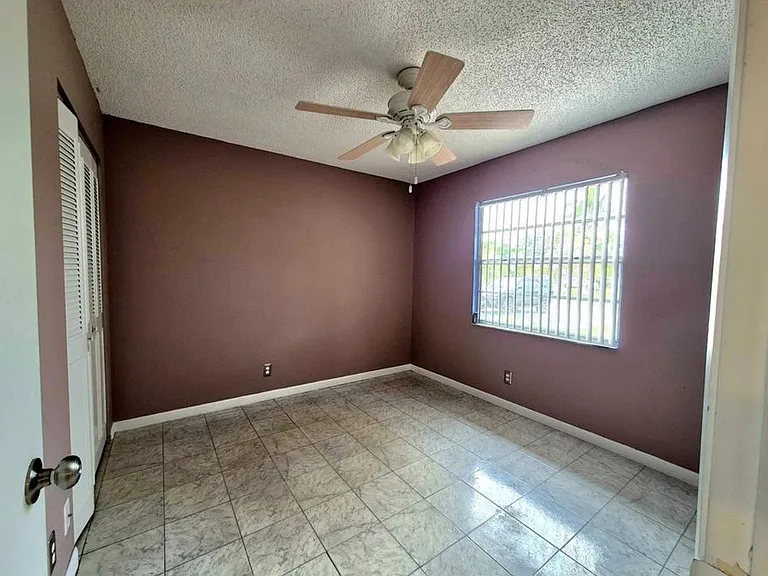 540 NW 43rd St — Photo 14