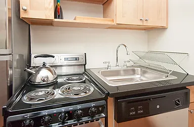 Rented by Azulay Group