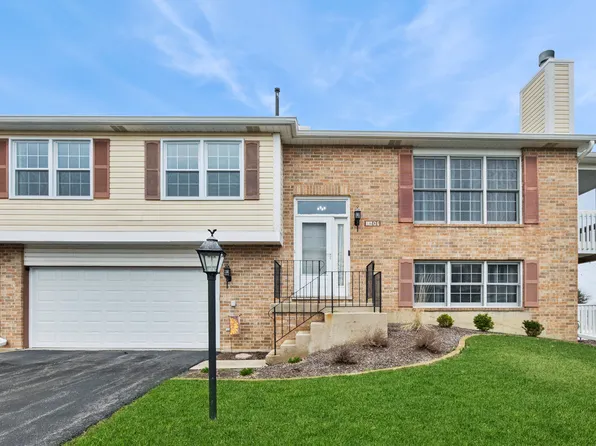 10121 Cambridge Ct #G, Mokena, IL 60448
