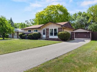 10119 W Jonen St, Milwaukee, WI 53224