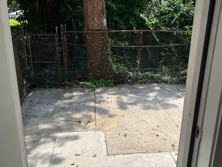 2239 N Van Pelt St — Photo 35