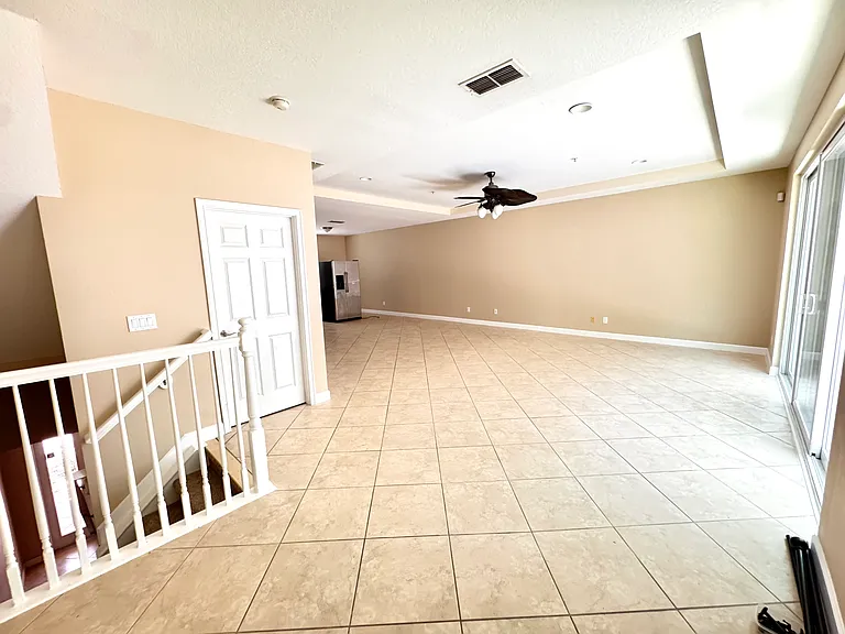 1243 Bolton Pl — Photo 8