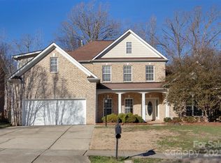 3529 Cameron Creek Dr, Matthews, NC 28105