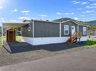 1 Corral Ln Unit 37, Ashland, OR 97520