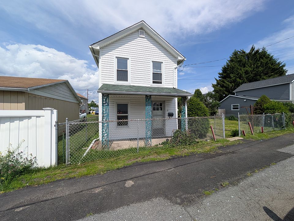 1st image of 126 McCawley Ct