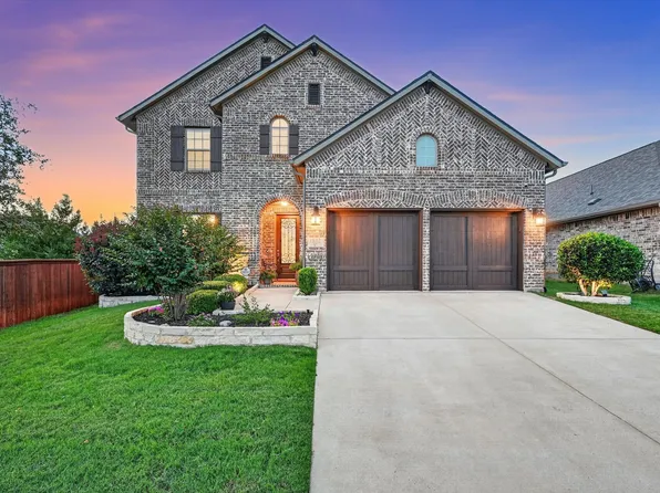 1812 Briscoe Dr, Lantana, TX 76226