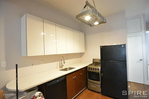 Rented by Corcoran | media 23