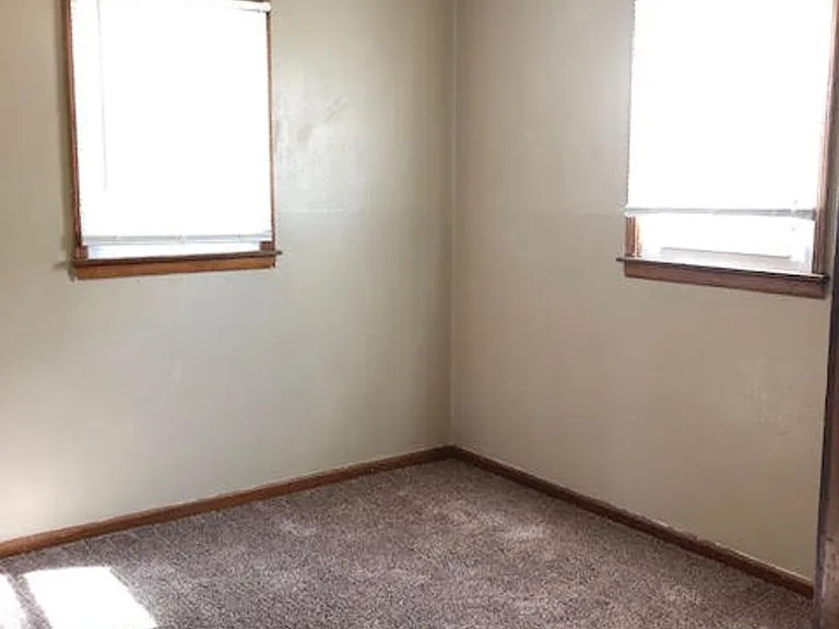 723 Hartman Ave — Photo 6