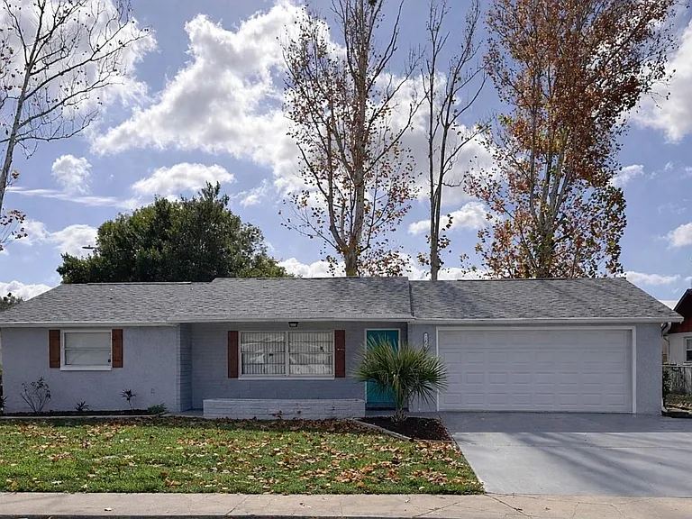 7924 Halsey Dr — Photo 1