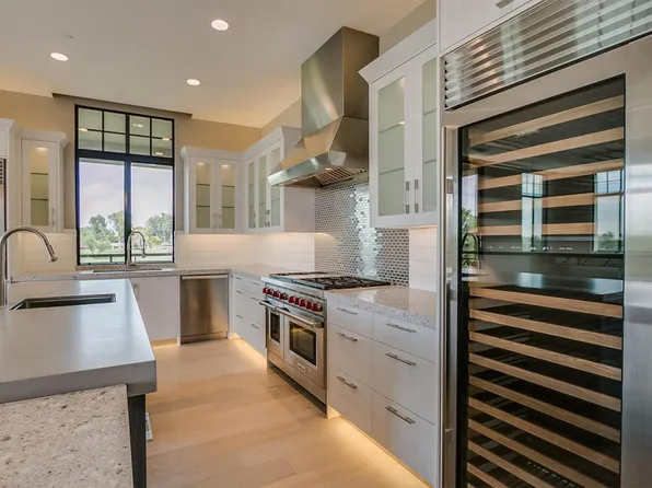 2 Biltmore Estates Dr #309, Phoenix, AZ 85016