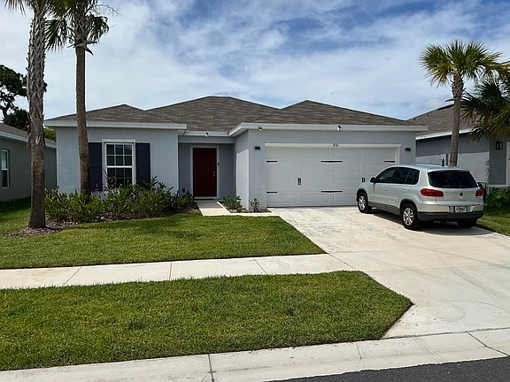 3rd image of 456 Cherimoya Street