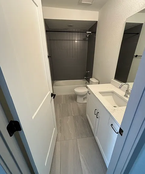 2650 S Federal Blvd #12 — Photo 17